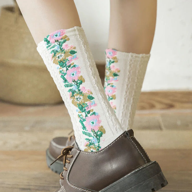 5 Pairs Socks Flower Woman Pure Cotton Floral Embroidery Mid Tube Socks Cute Fashion Retro College Style Lovely Kawaii Cute Sock